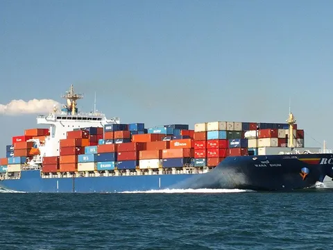 Việt Nam nguy cơ thành 'vùng trũng' carbon của hàng hải toàn cầu
