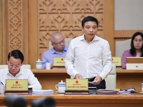 GDP 6 tháng tăng cao nhất gần 20 năm qua