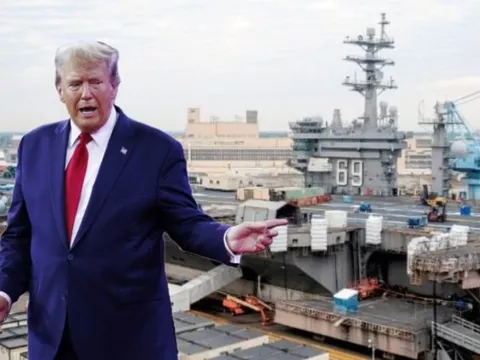 Ông Trump rót 30 tỷ USD, Hải quân Mỹ và bước ngoặt lịch sử: Tiền có mua được thời gian trước Trung Quốc?