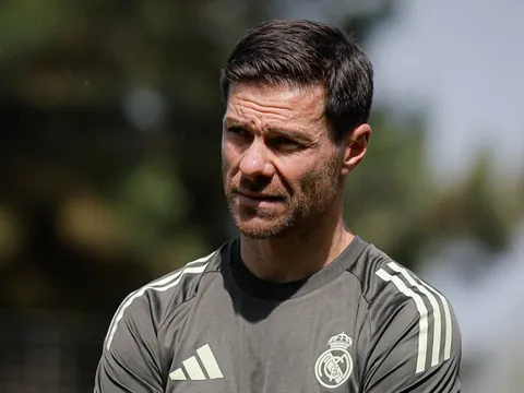 Yêu cầu của Alonso khiến dàn hậu vệ Real Madrid 'phát hoảng'