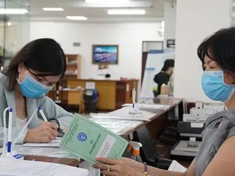 Quy định mới nhất về chế độ ốm đau, trợ cấp một lần, thời điểm hưởng lương hưu
