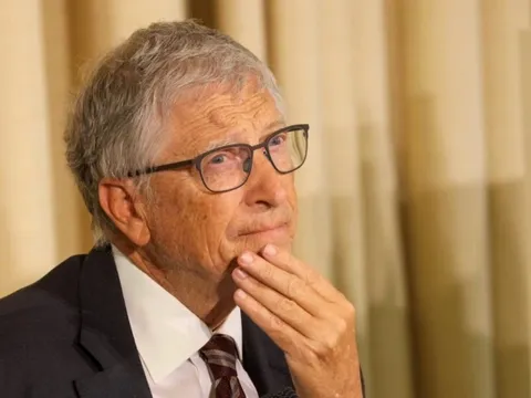 Tiết lộ gây sốc về thái độ của Bill Gates với nhân viên: Từng bắt nạt, cướp công, thường xuyên dùng lời lẽ vô văn hoá