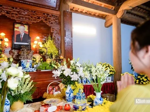 Hà Nội: Người dân thắp hương tưởng niệm cố Tổng Bí thư Nguyễn Phú Trọng