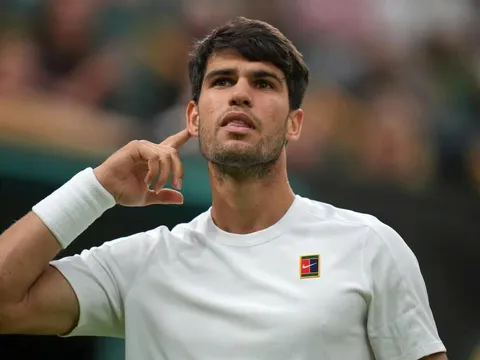 Alcaraz nói thẳng sự khác biệt tại Wimbledon 2025