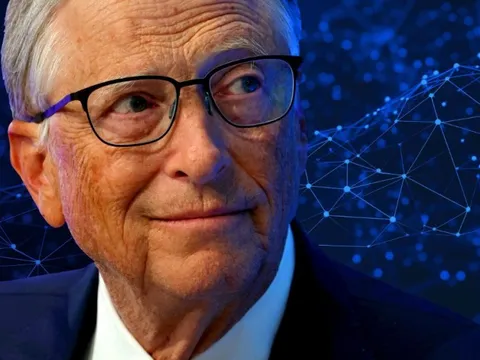 Nghe lời bạn thân, Bill Gates để mất cơ hội trở thành tỷ phú nghìn tỷ USD đầu tiên trên thế giới, bị chính cựu nhân viên Microsoft vượt mặt về tài sản