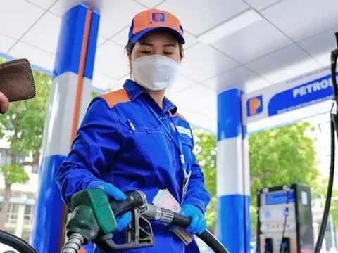 Dư 6.000 tỷ, vì sao quỹ bình ổn giá xăng dầu ‘án binh bất động’?