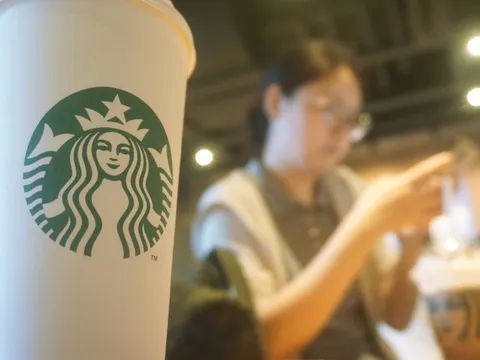 Starbucks bị chê đắt khi rao bán 10 tỷ USD cho hoạt động kinh doanh ở một nước Châu Á