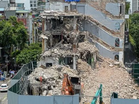 Sau 1 tháng bị tháo dỡ, tòa nhà 'Hàm cá mập' giữa Thủ đô giờ ra sao?