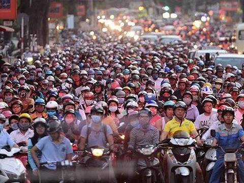 Thủ tướng yêu cầu Hà Nội xây dựng lộ trình cấm xe máy xăng đi trong vành đai 1 từ 1/7/2026