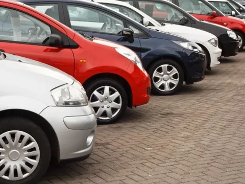 Xe cũ 0 km: Ngành xe coi hỗn loạn, người dân phản bác 'không có gì xấu'