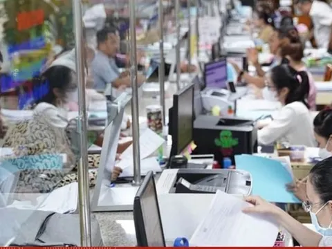 Viên chức có được tuyển vào vị trí công chức cấp xã mới?