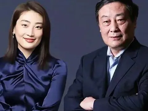 Tỷ phú từng giàu nhất Trung Quốc qua đời, ái nữ thừa kế bỗng dưng phát hiện có 3 em cùng cha khác mẹ đòi chia tài sản