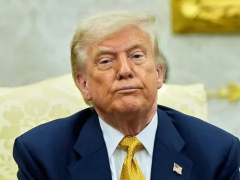 Điều khiến Tổng thống Mỹ Trump dịu giọng với Trung Quốc