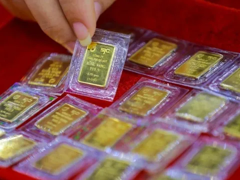 Giá vàng đứng im, nhà đầu tư quay sang chứng khoán?