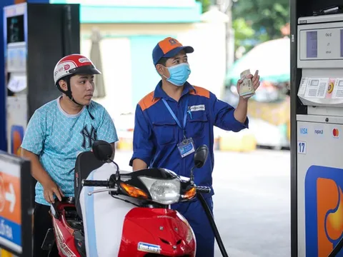 Giá xăng tăng trở lại sau nhiều phiên giảm liên tiếp