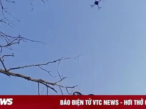 Ukraine dùng drone chở nguyên xe đạp điện để giải cứu binh sĩ bị cô lập