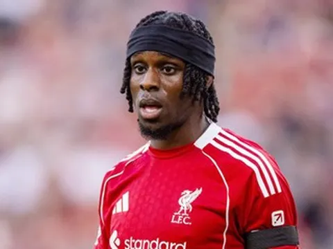 Liverpool nhận tin 'sét đánh' sau vòng 1 Ngoại hạng Anh