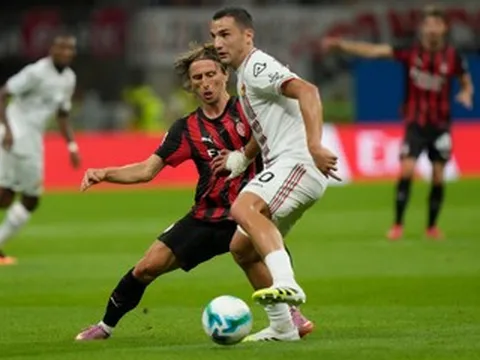 Modric bất lực, Milan thua sốc vì thủ môn Indonesia