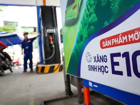 Đề xuất toàn bộ ô tô, xe máy sử dụng xăng E10 từ 1/1/2026