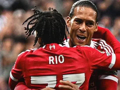 Liverpool thắng kịch tính Newcastle: Quyền lực của nhà vua