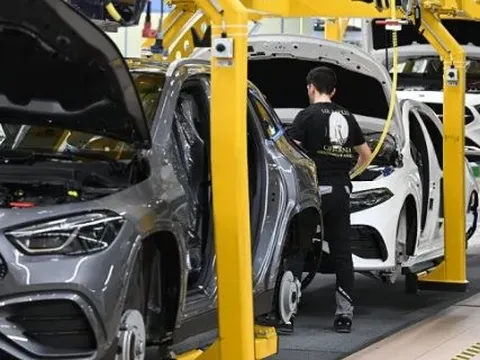 Buồn của nền kinh tế lớn nhất châu Âu: Biểu tượng công nghiệp lao đao, cắt giảm 51.000 việc làm 1 năm, hứng đòn kép từ cả Mỹ, Trung Quốc