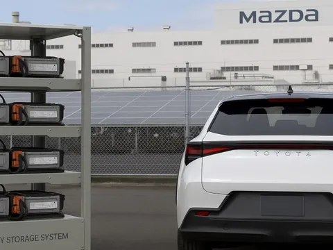 Toyota gom 'pin rác' để phát điện cho… nhà máy Mazda: Có ưu điểm cực lớn 'ăn đứt' hệ thống tương tự từ Tesla