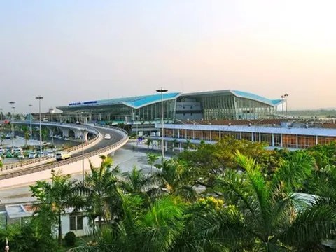 Họp bàn phương án quy hoạch, phát triển Cảng Hàng không quốc tế Đà Nẵng và Cảng Hàng không Chu Lai