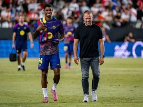 Rashford phản ứng mạnh trước tin đồn bị đuổi về MU