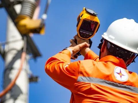 Bộ Công Thương phản hồi đề xuất của cử tri về việc tính giá điện theo khung giờ