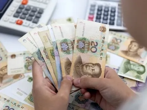 Muốn tiết kiệm chi phí, các nhà buôn dầu Nga ra điều kiện đặc biệt với khách hàng lớn nhất của Moscow, Trung Quốc cũng hưởng lợi