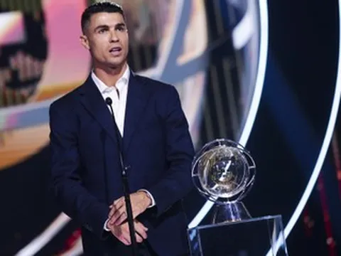 Cristiano Ronaldo: Người truyền lửa không có khái niệm dừng lại