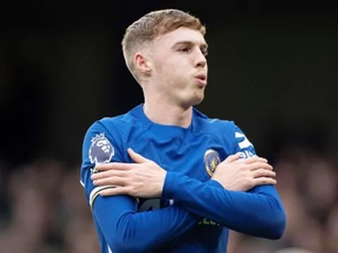 Sếp lớn Chelsea tái mặt khi nghe tin dữ Cole Palmer