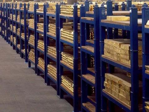 Dựng ‘pháo đài’ vàng khổng lồ trong gần 2 thập kỷ, nền kinh tế hơn 2.000 tỷ USD hái trái ngọt, kiếm bộn tiền giữa vòng vây 25.000 lệnh trừng phạt