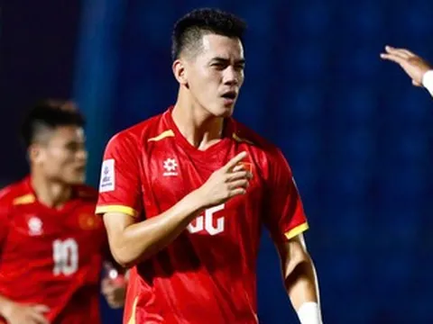 Vì sao Tiến Linh từ chối thay người của HLV Kim Sang Sik?