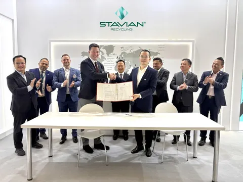 Stavian Recycling ký kết biên bản ghi nhớ hợp tác với Starlinger và Amut