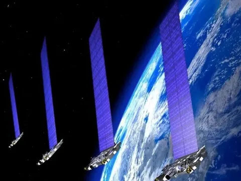 Vệ tinh của tỷ phú Elon Musk liên tục rụng, gây lo ngại về hội chứng nguy hiểm