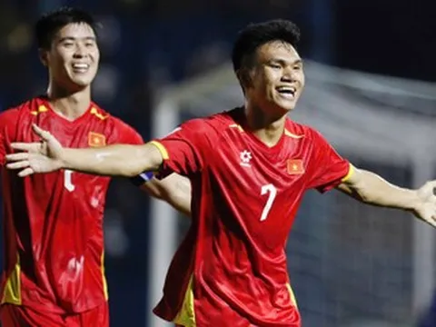 Tuyển Việt Nam: HLV Kim Sang Sik và bước đi tìm vũ khí tối thượng