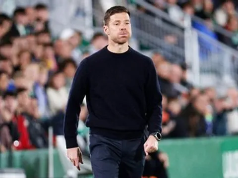 Real Madrid cảnh báo 'nóng' sa thải Xabi Alonso