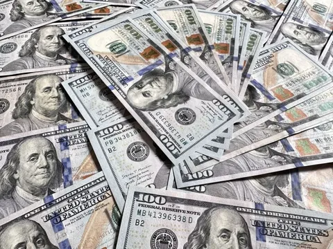 Tỷ giá USD hôm nay 3.12: Thị trường tự do ghi nhận chuỗi 7 phiên lao dốc liên tiếp