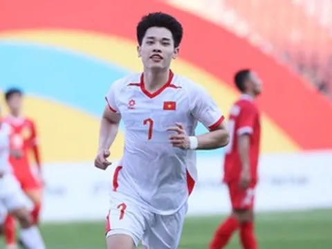 Đình Bắc là 'của hiếm', dẫn dắt U22 Việt Nam tranh HCV