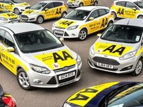 Bài thi sát hạch lái xe tại Vương quốc Anh khắc nghiệt đến mức thí sinh phải thuê 'diễn viên đóng thế'