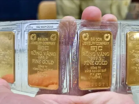 Giá vàng hôm nay 30.1: Vàng SJC "rơi tự do", mất mốc 190 triệu đồng