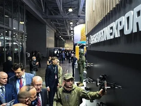 'Nỗ lực cô lập Moscow trên thị trường vũ khí của phương Tây đã thất bại'