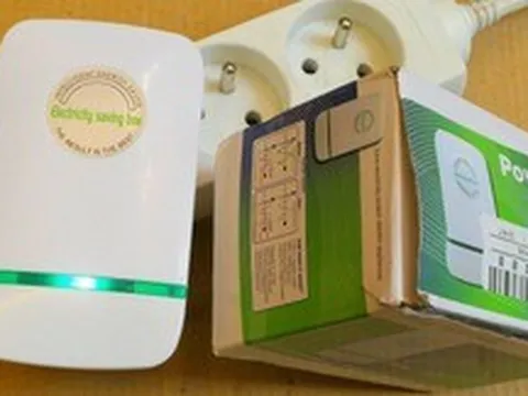 Giờ này vẫn có người tin là có cục cắm vào thì tiết kiệm điện!