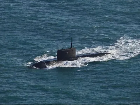 Tàu ngầm Nga biến mất khỏi Biển Đen