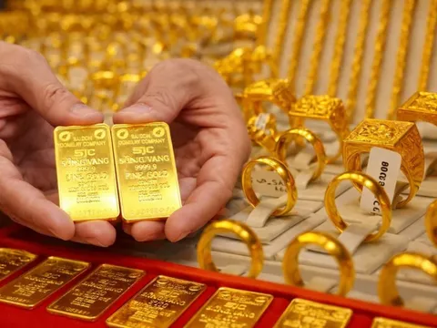 Giá vàng hôm nay 14.2: "Ngược dòng" thế giới, SJC giảm sốc 2 triệu