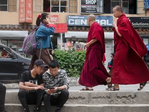 Quốc gia "hạnh phúc nhất thế giới" ra quyết định khiến thế giới ngỡ ngàng: Sau 1 năm, cái kết thành phũ phàng