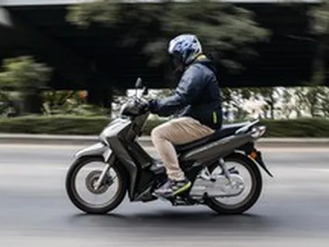 Honda Wave 125 2026 "trình làng": Vua xe số thực dụng đã được thêm phanh CBS, có Smartkey, ăn 71km/lít xăng