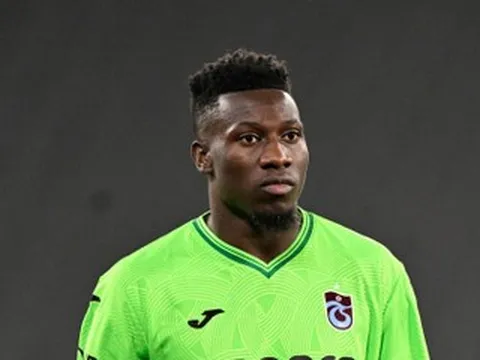 MU cắt lỗ tống khứ 'ông kễnh' Andre Onana