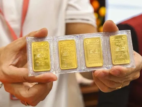 Giá vàng hôm nay 27.2: SJC và Vàng nhẫn bất ngờ đảo chiều giảm mạnh